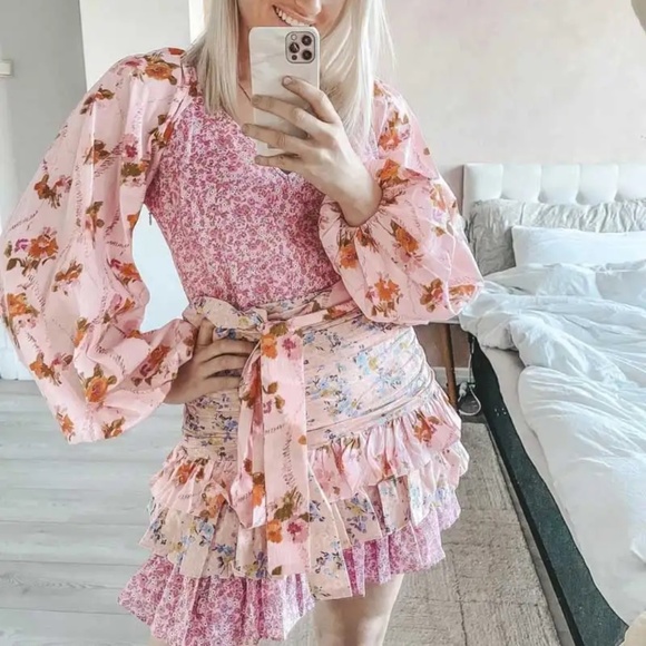 Boho Floral print Tiered Ruffle Hem Balloon Sleeve Belted Dress - Picture 5 of 10